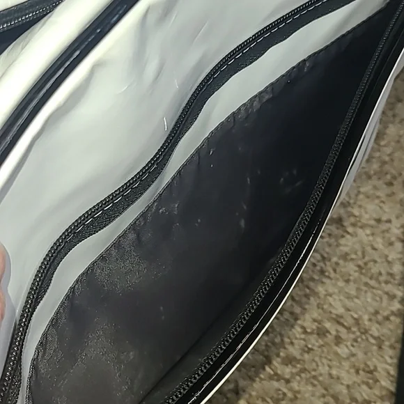 Vintage Nike Patent White and Black Messenger Bag - Picture 9 of 16